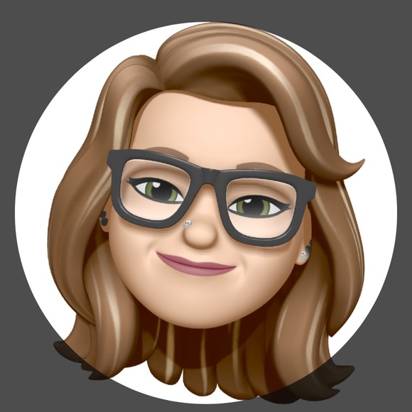 Meet your Posher, Heather - Picture 2 of 2